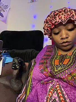 Snapshot of Kayyummy98 chatting on 12.02.25 Kayyummy98 online show from 12.02.25