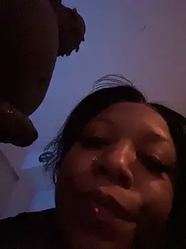 Snapshot of Kayyummy98 chatting on 03.08.26 Kayyummy98 online show from 03.08.26