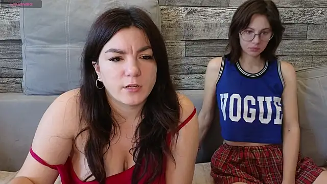 Snapshot of Vika_loves_you chatting on 09.16.25 Vika loves you online show from 09.16.25