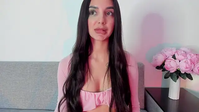 Snapshot of miss_emily_ chatting on 09.11.25 miss emily  online show from 09.11.25