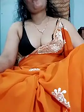 Snapshot of Daneldayna chatting on 02.10.26 Daneldayna online show from 02.10.26