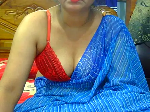 Snapshot of Daneldayna chatting on 07.02.26 Daneldayna online show from 07.02.26