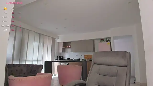 sofiia piink online show from 02.08.26