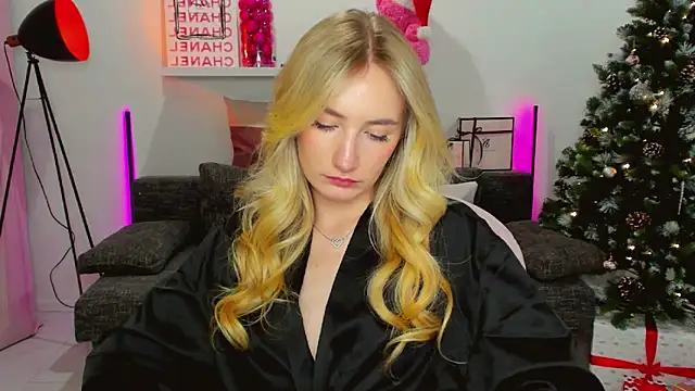 bella  rose online show from 12.16.24