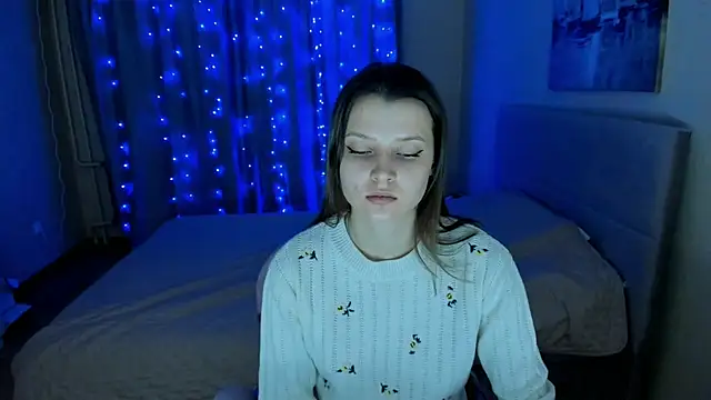 Snapshot of SoniNesti chatting on 12.02.24 SoniNesti online show from 12.02.24