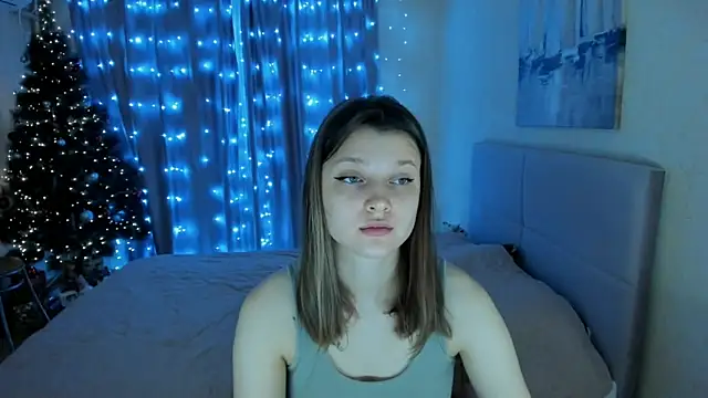 Snapshot of SoniNesti chatting on 01.10.25 SoniNesti online show from 01.10.25