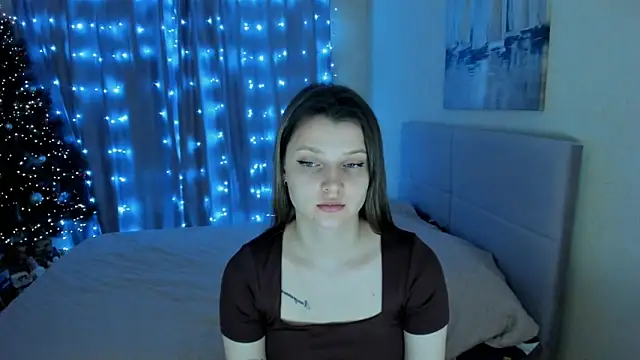 Snapshot of SoniNesti chatting on 01.11.25 SoniNesti online show from 01.11.25