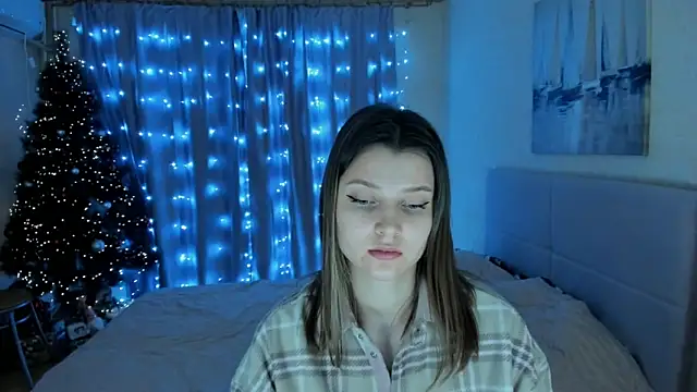 Snapshot of SoniNesti chatting on 01.18.25 SoniNesti online show from 01.18.25