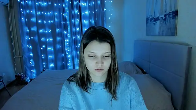 Snapshot of SoniNesti chatting on 01.25.25 SoniNesti online show from 01.25.25