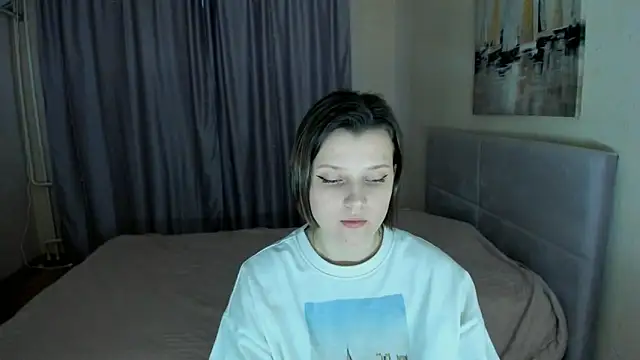 Snapshot of SoniNesti chatting on 02.22.25 SoniNesti online show from 02.22.25