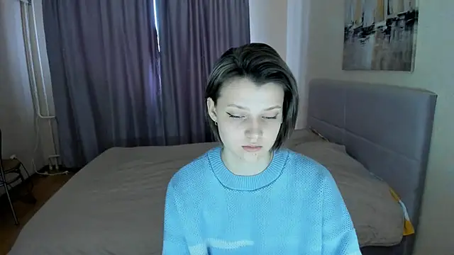 Snapshot of SoniNesti chatting on 02.25.25 SoniNesti online show from 02.25.25