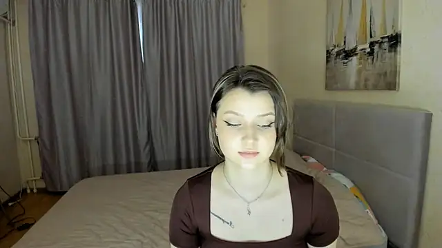 Snapshot of SoniNesti chatting on 03.18.25 SoniNesti online show from 03.18.25