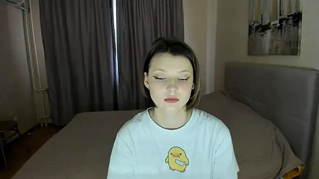 Snapshot of SoniNesti chatting on 03.21.25 SoniNesti online show from 03.21.25