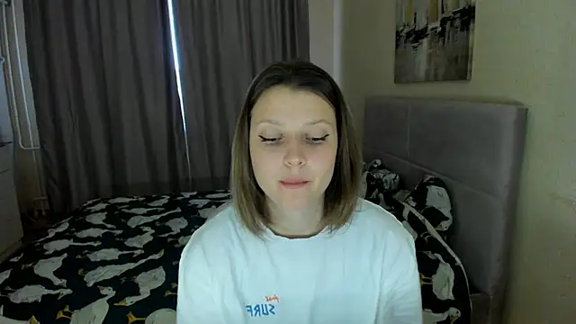 Snapshot of SoniNesti chatting on 09.09.25 SoniNesti online show from 09.09.25