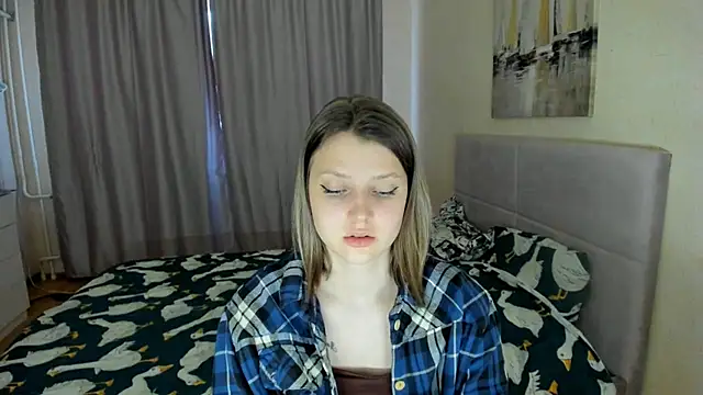 Snapshot of SoniNesti chatting on 09.11.25 SoniNesti online show from 09.11.25