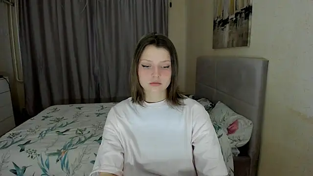 Snapshot of SoniNesti chatting on 10.07.25 SoniNesti online show from 10.07.25