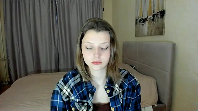 Snapshot of SoniNesti chatting on 10.20.25 SoniNesti online show from 10.20.25