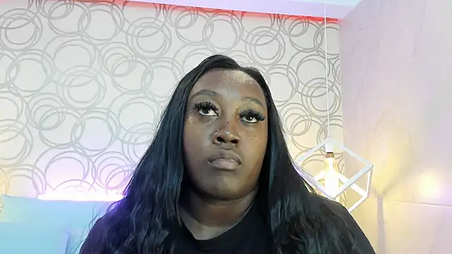 ShaniaBrownn online show from 11.29.25
