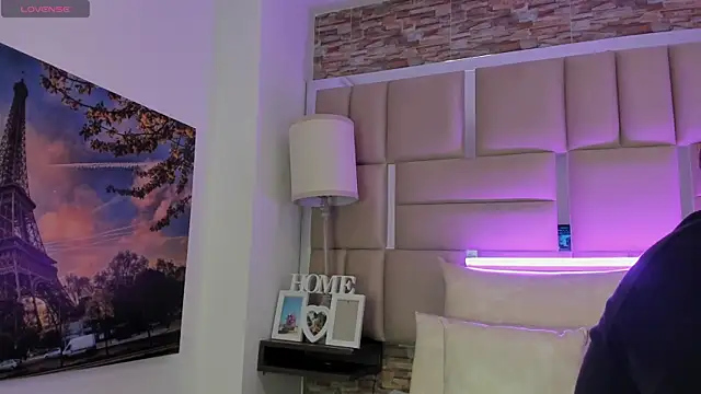 ShaniaBrownn online show from 02.10.26