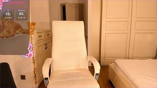 Sury 01 online show from 09.13.25