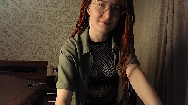 AgnesGraham online show from 10.13.25