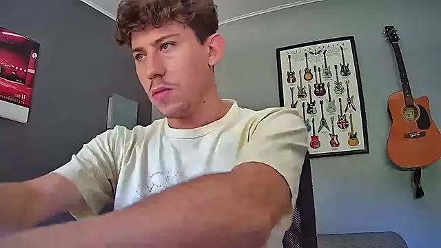 Snapshot of saint_not chatting on 01.25.25 saint not online show from 01.25.25