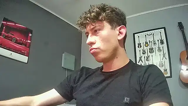 Snapshot of saint_not chatting on 03.08.25 saint not online show from 03.08.25