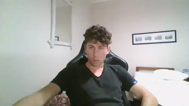 Snapshot of saint_not chatting on 03.18.25 saint not online show from 03.18.25