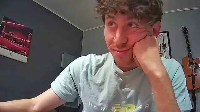 Snapshot of saint_not chatting on 10.16.25 saint not online show from 10.16.25