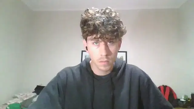 Snapshot of saint_not chatting on 10.20.25 saint not online show from 10.20.25