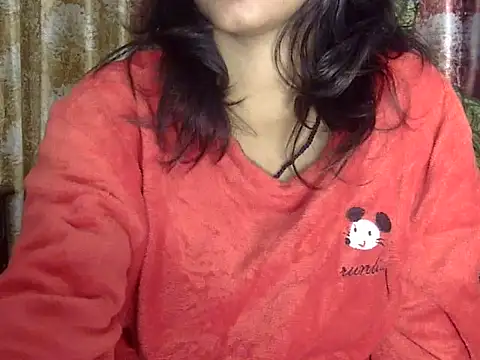 Snapshot of SEXY-MAHI- chatting on 12.14.24 SEXY-MAHI- online show from 12.14.24