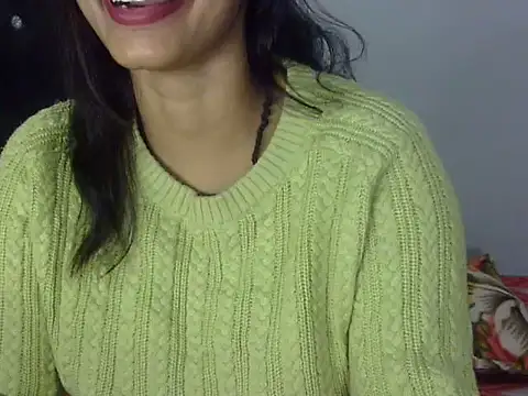 Snapshot of SEXY-MAHI- chatting on 12.18.24 SEXY-MAHI- online show from 12.18.24
