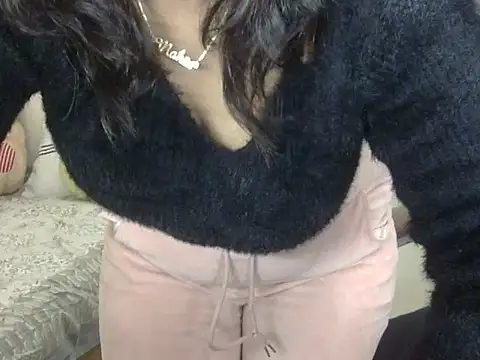 Snapshot of SEXY-MAHI- chatting on 12.25.24 SEXY-MAHI- online show from 12.25.24