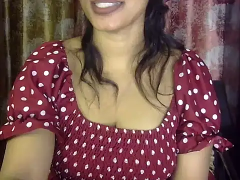 Snapshot of SEXY-MAHI- chatting on 02.11.25 SEXY-MAHI- online show from 02.11.25