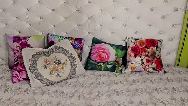 DoraMay online show from 11.24.25