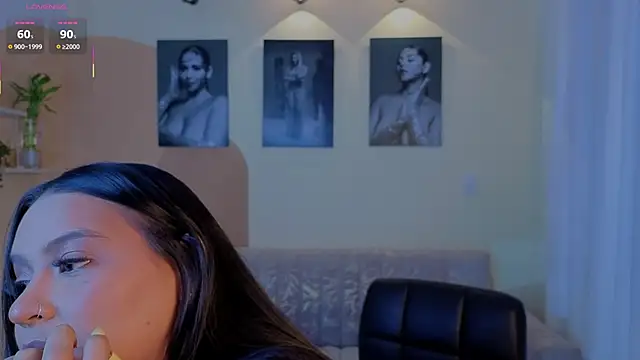 Snapshot of ToriCrossX chatting on 01.05.26 ToriCrossX online show from 01.05.26