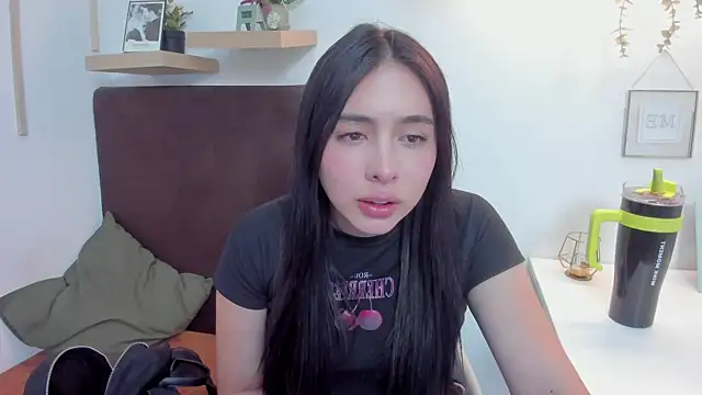 Snapshot of isabella_jade chatting on 01.30.25 isabella jade online show from 01.30.25