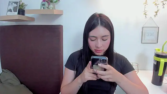 Snapshot of isabella_jade chatting on 01.30.25 isabella jade online show from 01.30.25