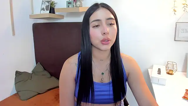 Snapshot of isabella_jade chatting on 02.13.25 isabella jade online show from 02.13.25