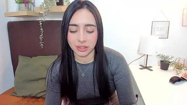 Snapshot of isabella_jade chatting on 03.12.25 isabella jade online show from 03.12.25