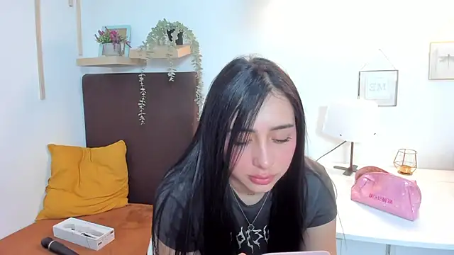 Snapshot of isabella_jade chatting on 03.18.25 isabella jade online show from 03.18.25