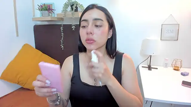 Snapshot of isabella_jade chatting on 03.22.25 isabella jade online show from 03.22.25