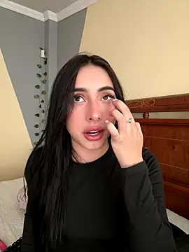 Snapshot of isabella_jade chatting on 09.15.25 isabella jade online show from 09.15.25