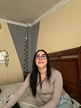 Snapshot of isabella_jade chatting on 09.19.25 isabella jade online show from 09.19.25