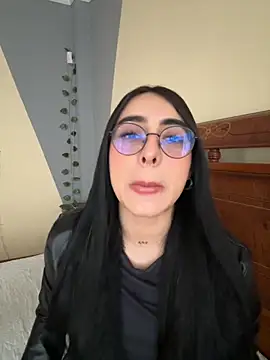 Snapshot of isabella_jade chatting on 09.24.25 isabella jade online show from 09.24.25