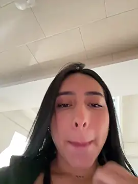 Snapshot of isabella_jade chatting on 10.27.25 isabella jade online show from 10.27.25