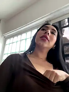 Snapshot of isabella_jade chatting on 10.29.25 isabella jade online show from 10.29.25