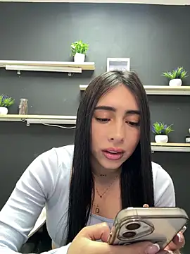 Snapshot of isabella_jade chatting on 11.21.25 isabella jade online show from 11.21.25