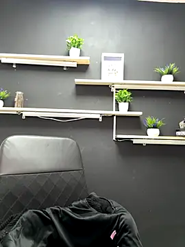 Snapshot of isabella_jade chatting on 11.26.25 isabella jade online show from 11.26.25