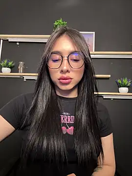 Snapshot of isabella_jade chatting on 12.04.25 isabella jade online show from 12.04.25